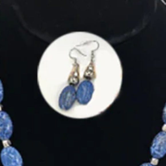 Blue Hand Design Pendant Necklace and Earrings Set - Picture 5 of 5